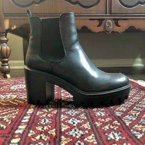 Black Platform Chelsea Boots